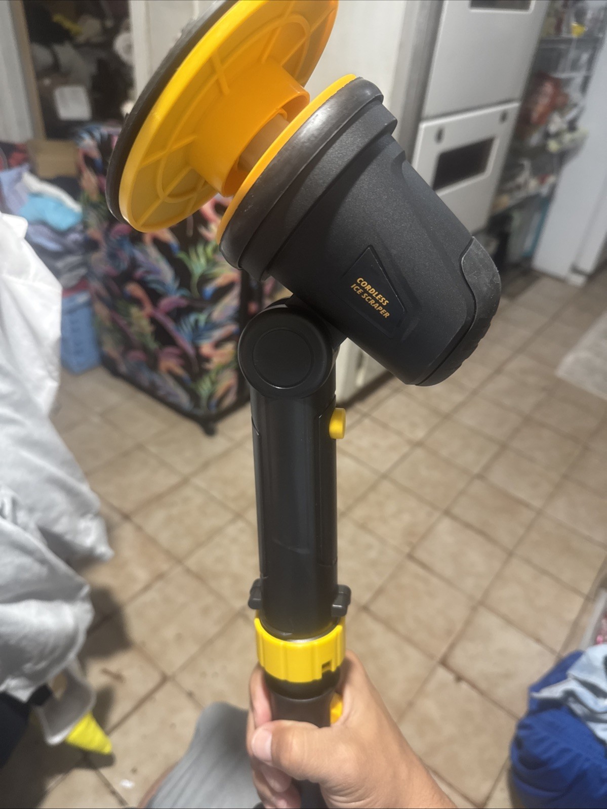 Cordless Ice Scraper