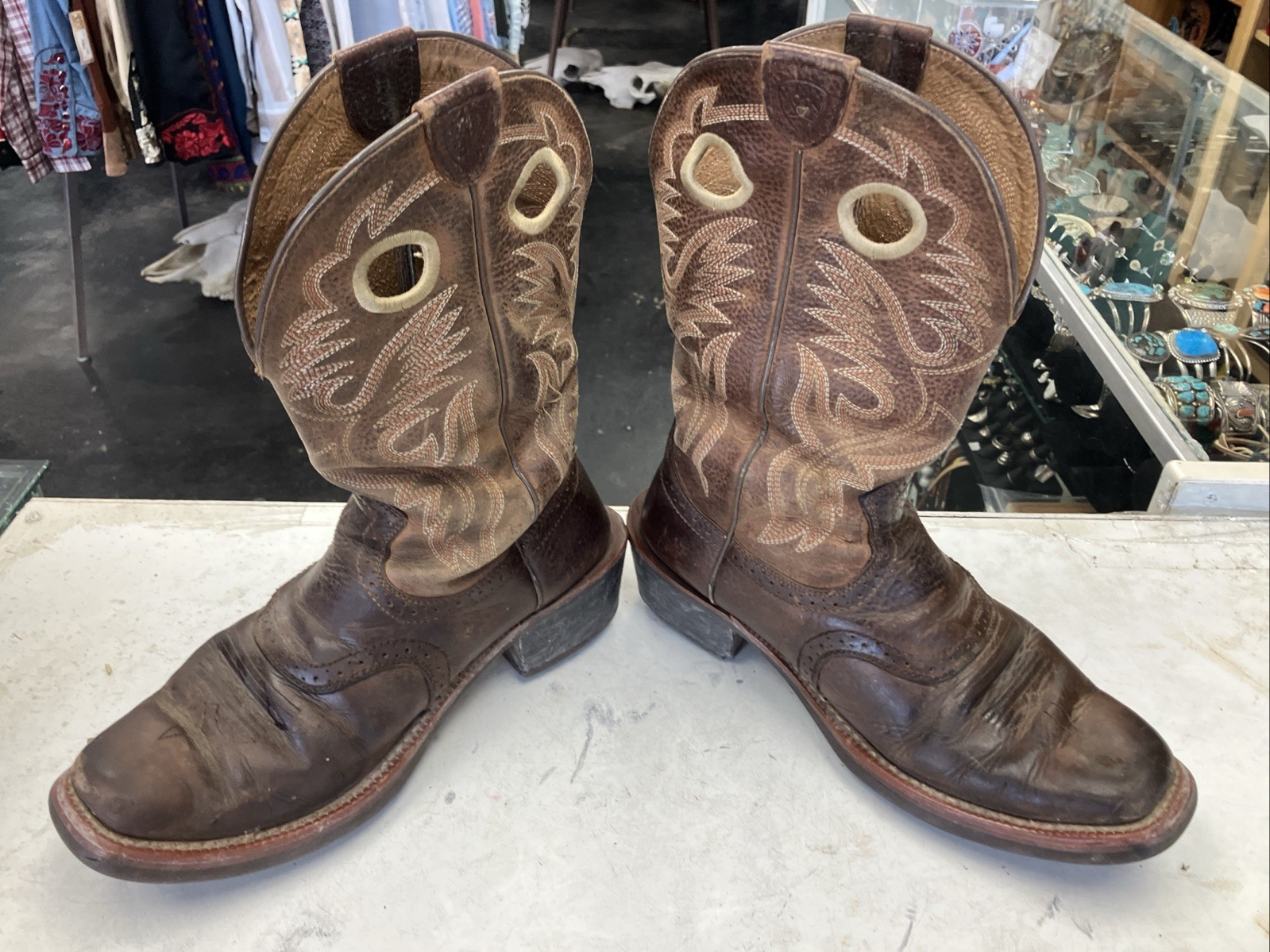 Ariat 10002230 Heritage Roughstock Buckaroo Cowboy Boots Square Toe Mens 9.5 EE