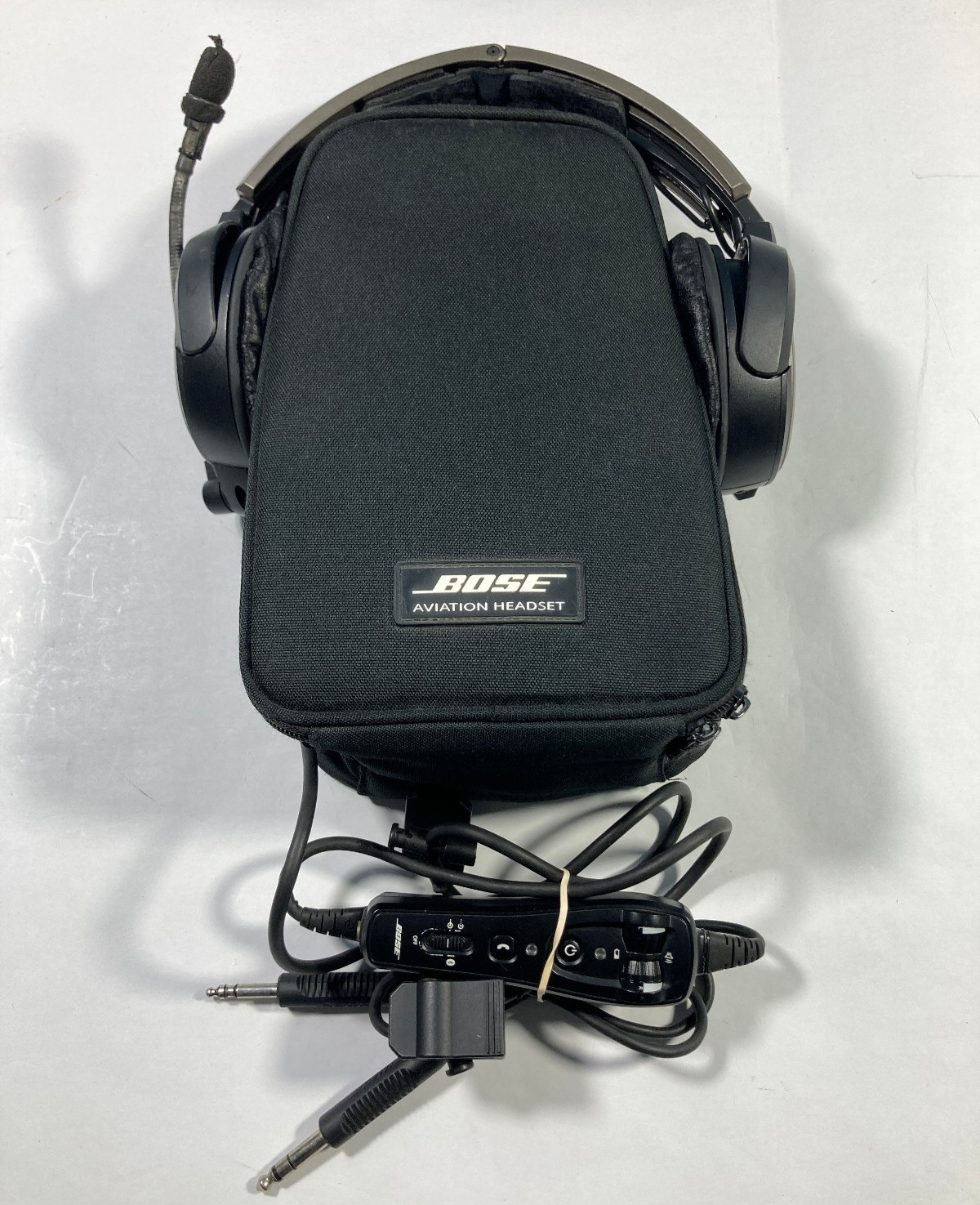 Bose A20 Aviation Headset Dual GA Plug with Bluetooth + Soft Case Used Condition