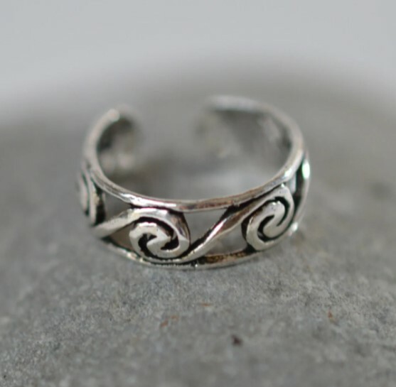 Valentine's Day Solid Metal Women's Adjustable Fashion Toe Ring 925 SS