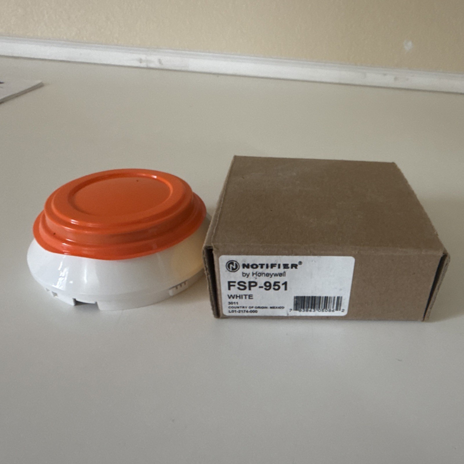 NOTIFIER by Honeywell FSP-951 Smoke Detector Fire Alarm Sensor