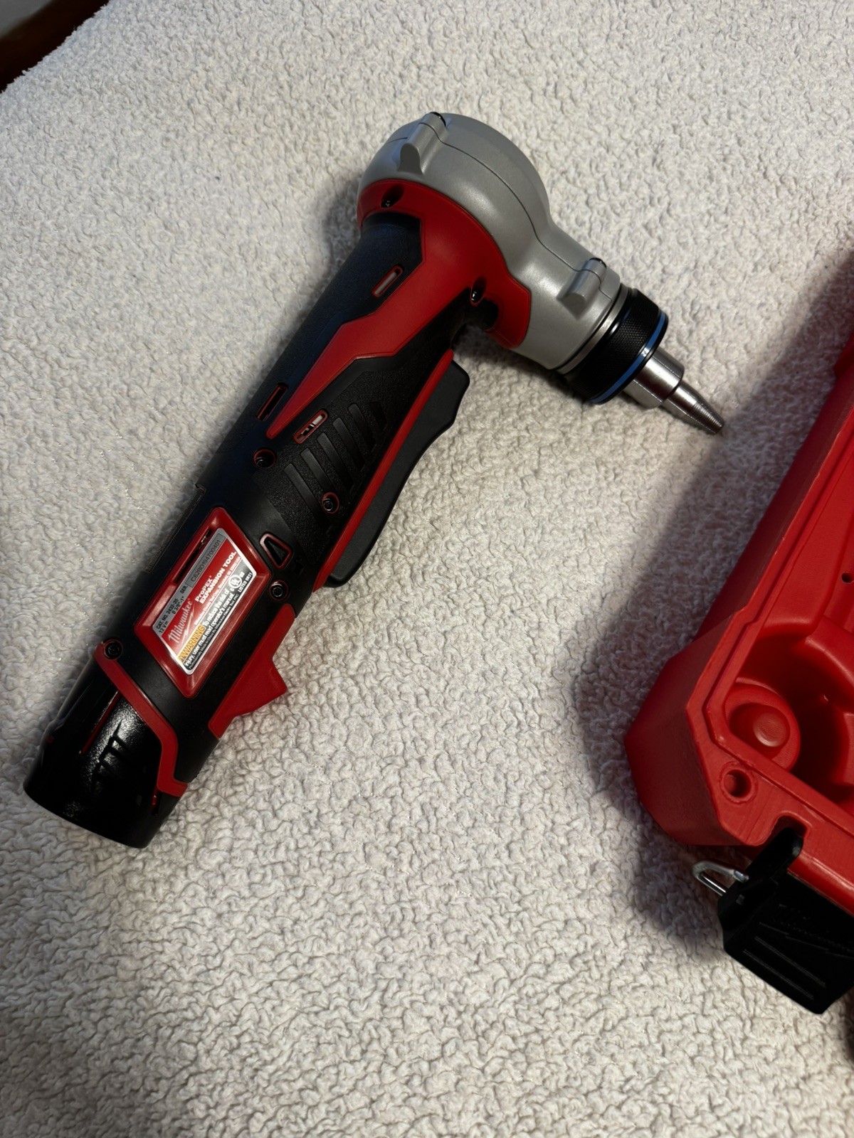 Milwaukee M12 Cordless ProPEX Expansion Tool Kit - 2432-22
