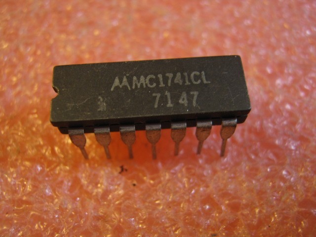 MC1741CL  NOS Piece from Motorola