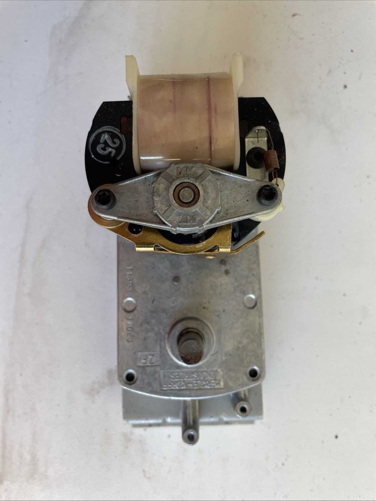 Royal Vendor 282, 376, 552 Soda Machine, Merlin 2000 – Single Column Vend Motor