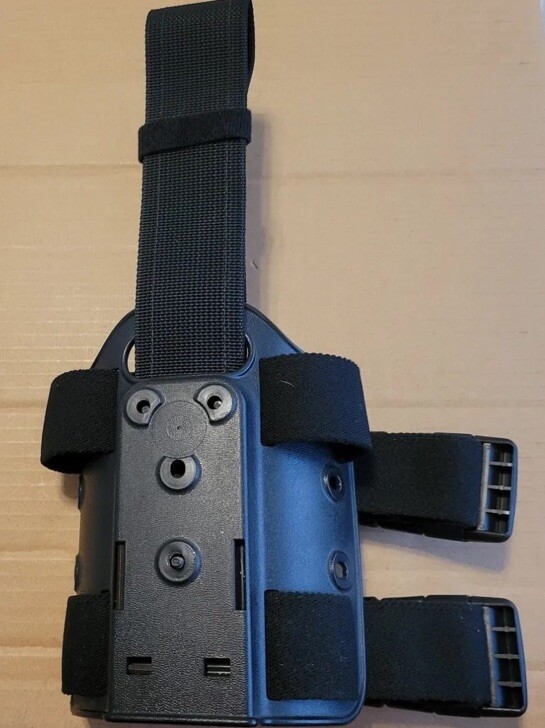 SAFARILAND 6004 TWO (2) STRAP TACTICAL DROP LEG THIGH PLATFORM BLACK EUC