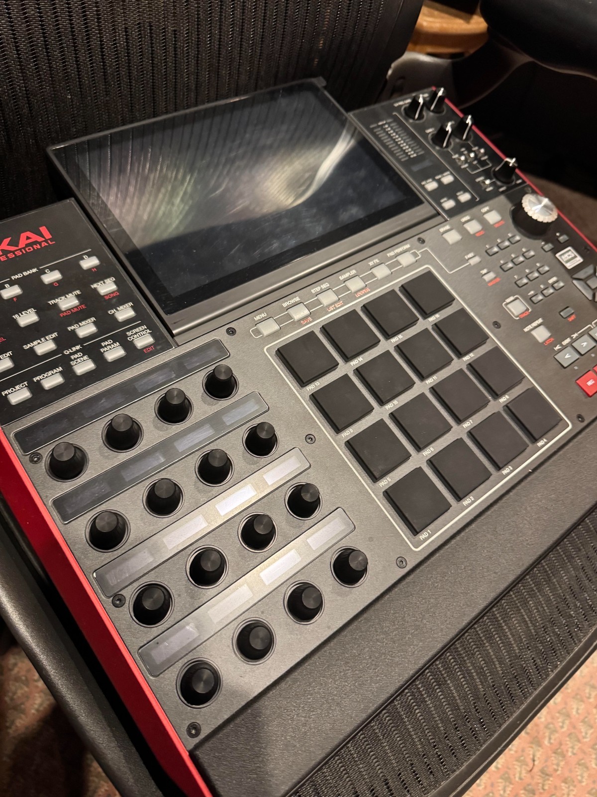 Akai Professional MPC-X Standalone Sampler and Sequencer - Black