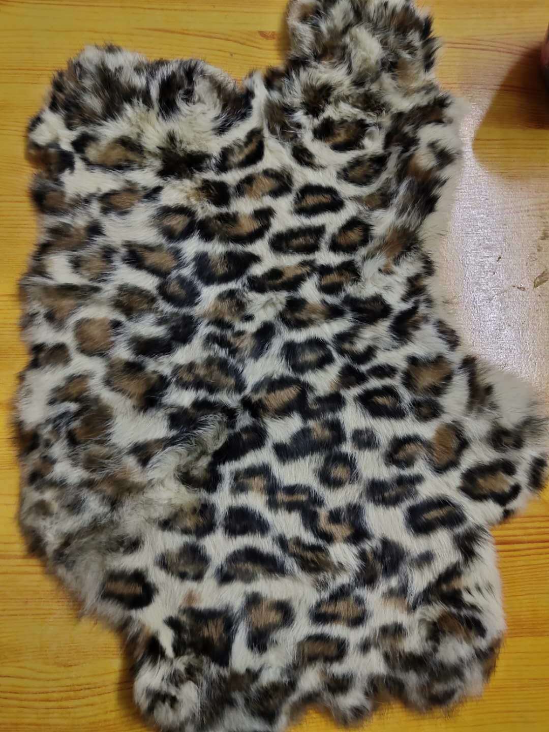 Genuine Naturally Rabbit Fur Skin Tanned Ocelot Bobcat Leather Hides Craft Pelts