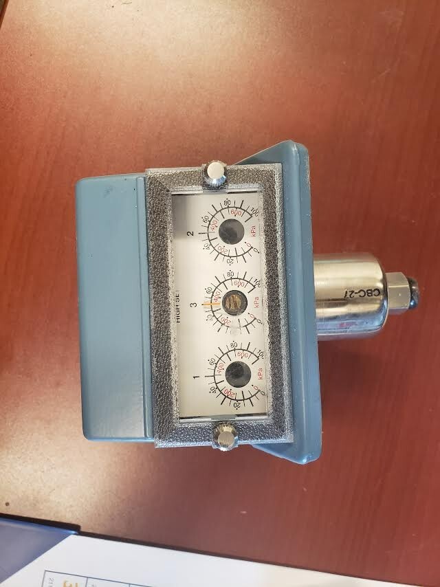 United Electric Controls H402-156 Pressure Control Switch