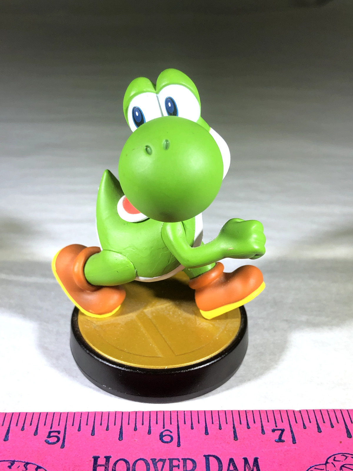 YOSHI THE LEGEND OF ZELDA AMIIBO NINTENDO ACTION FIGURE