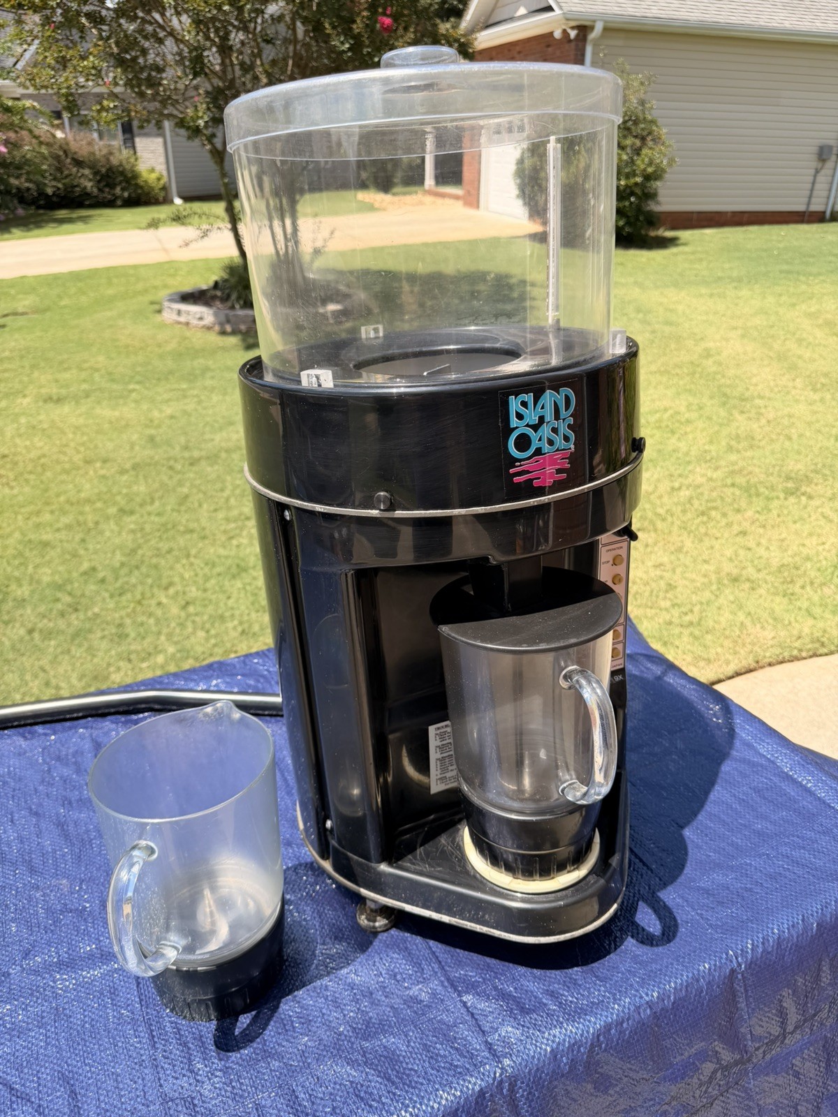 Island Oasis SB-3X Smoothie / Margarita Machine & Frozen Drink / Ice Shaver Y371