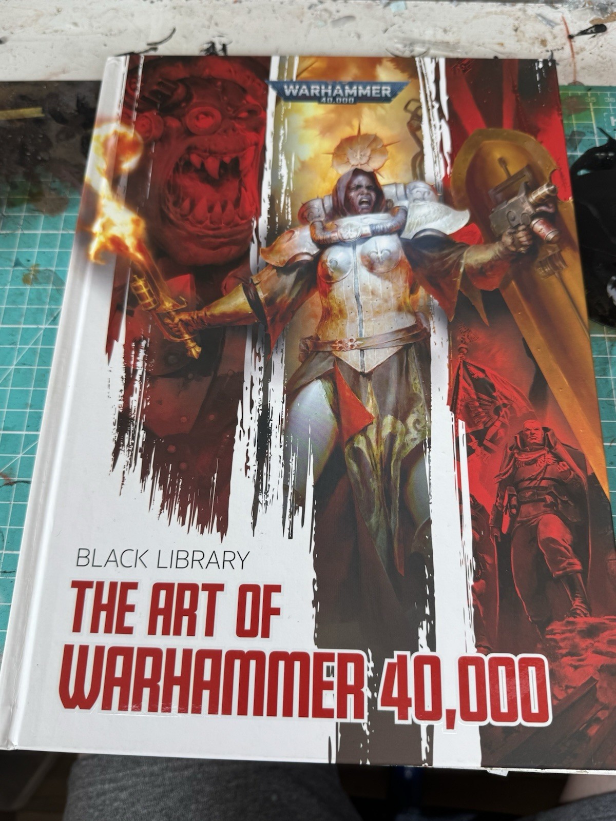 Black Library: The Art of Warhammer 40,000 (2025). Excellent Condition