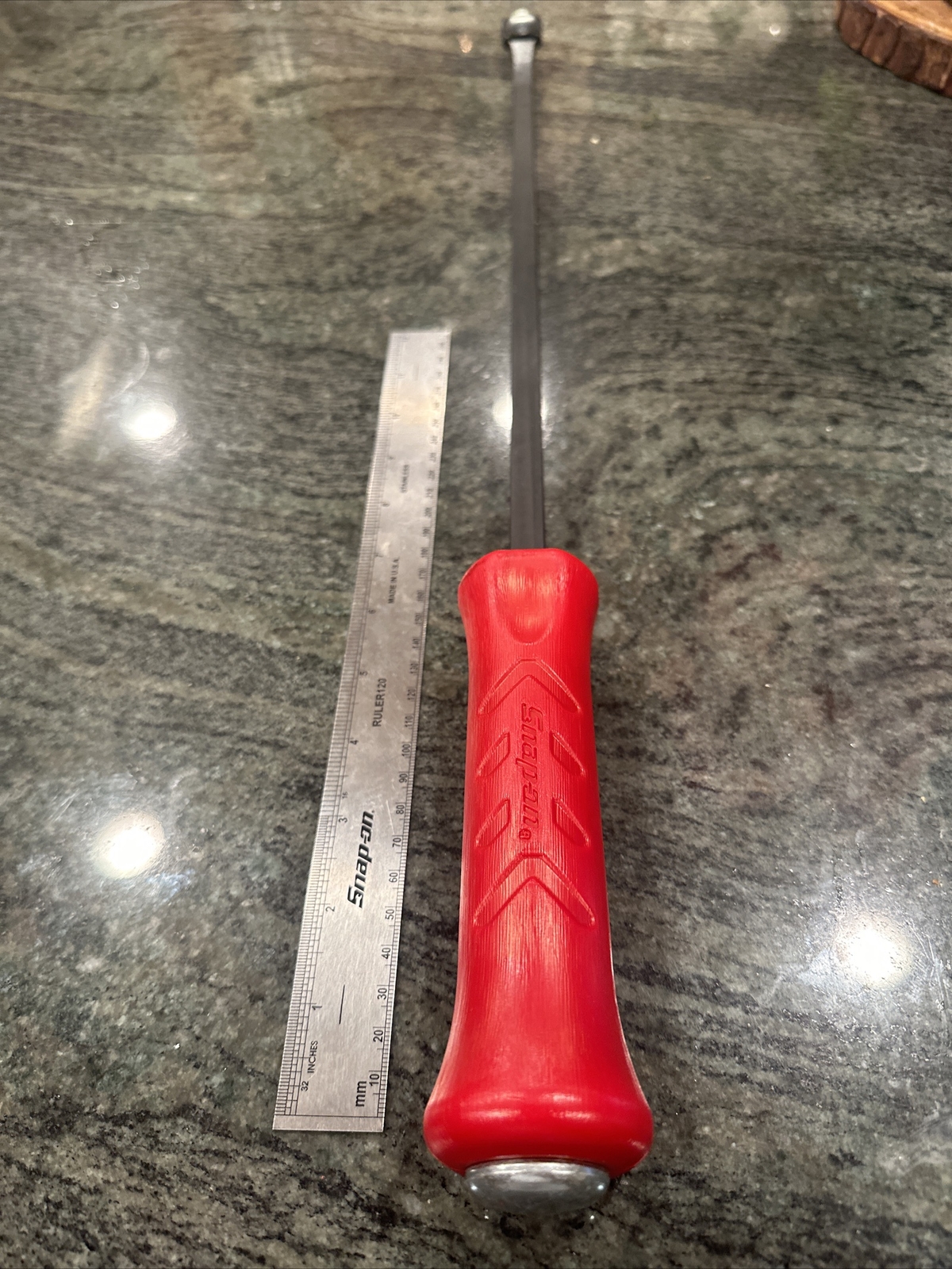 Snap-On spbs24ar 24” long striking prybar red
