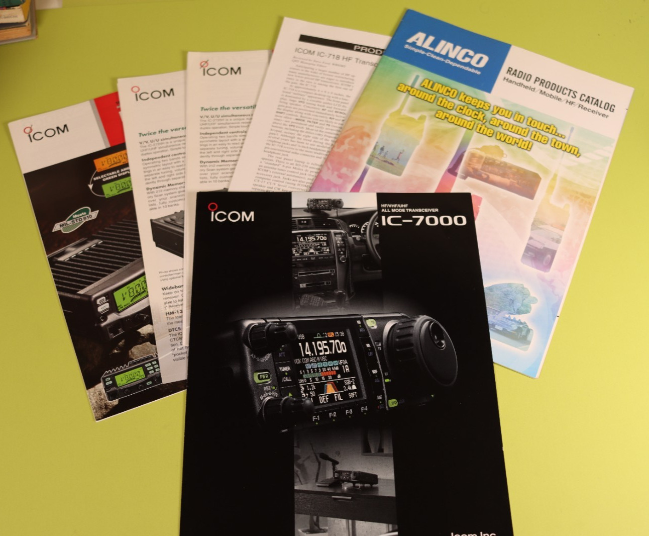 ICOM IC-7000 IC-2720 Brochures Specs Catalog