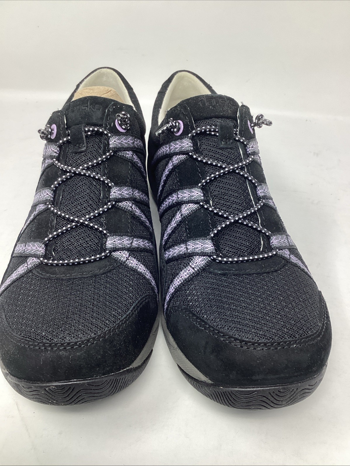 43 Dansko Women's Harlyn Wide Black Suede Sneaker size 40 US 9.5-10