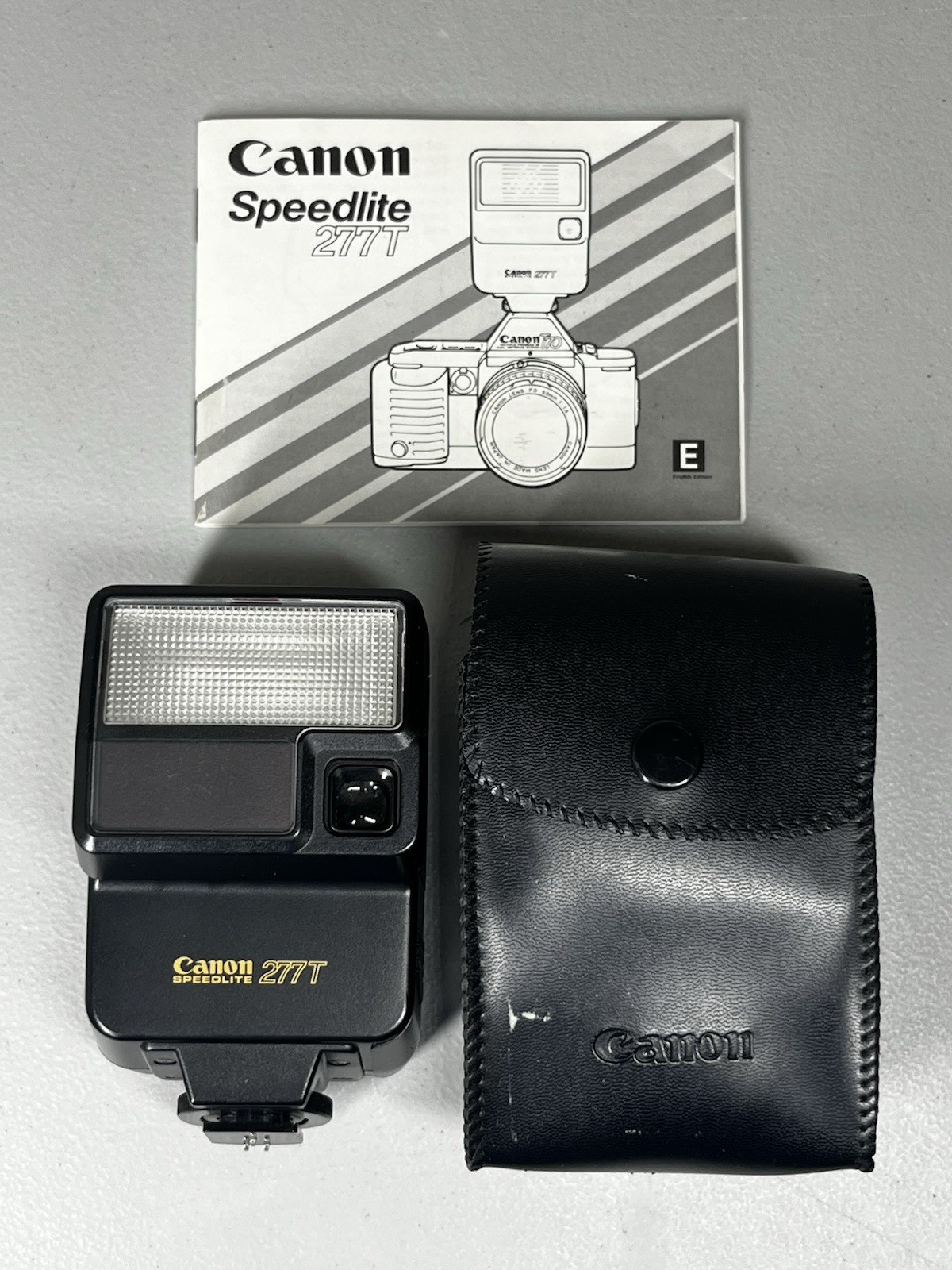 Canon Speedlite 277T Flash Shoe Mount for Canon Film Camera Soft Case and Manual