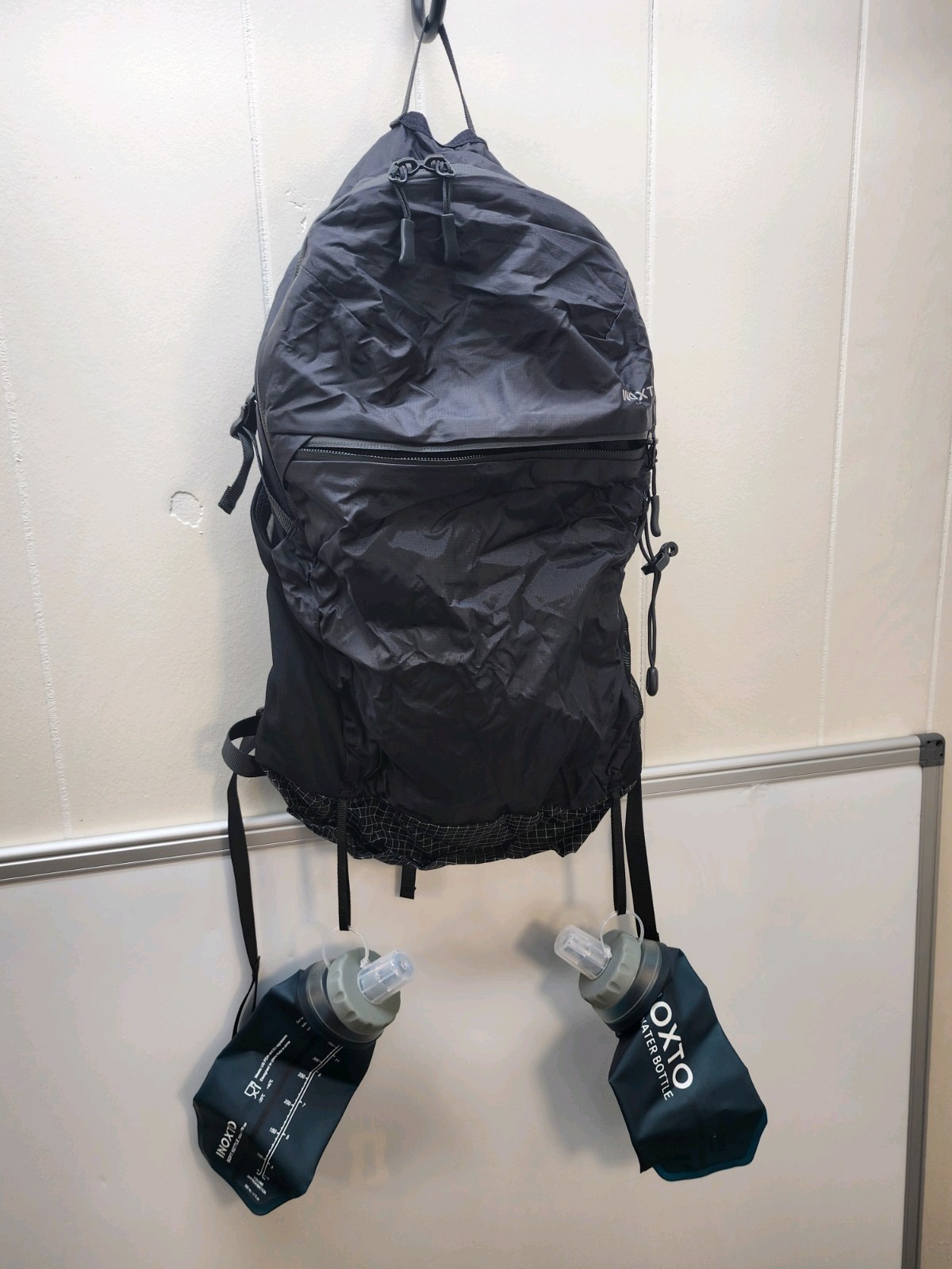 Backpack With Hydration 2 Bottles Black Compact