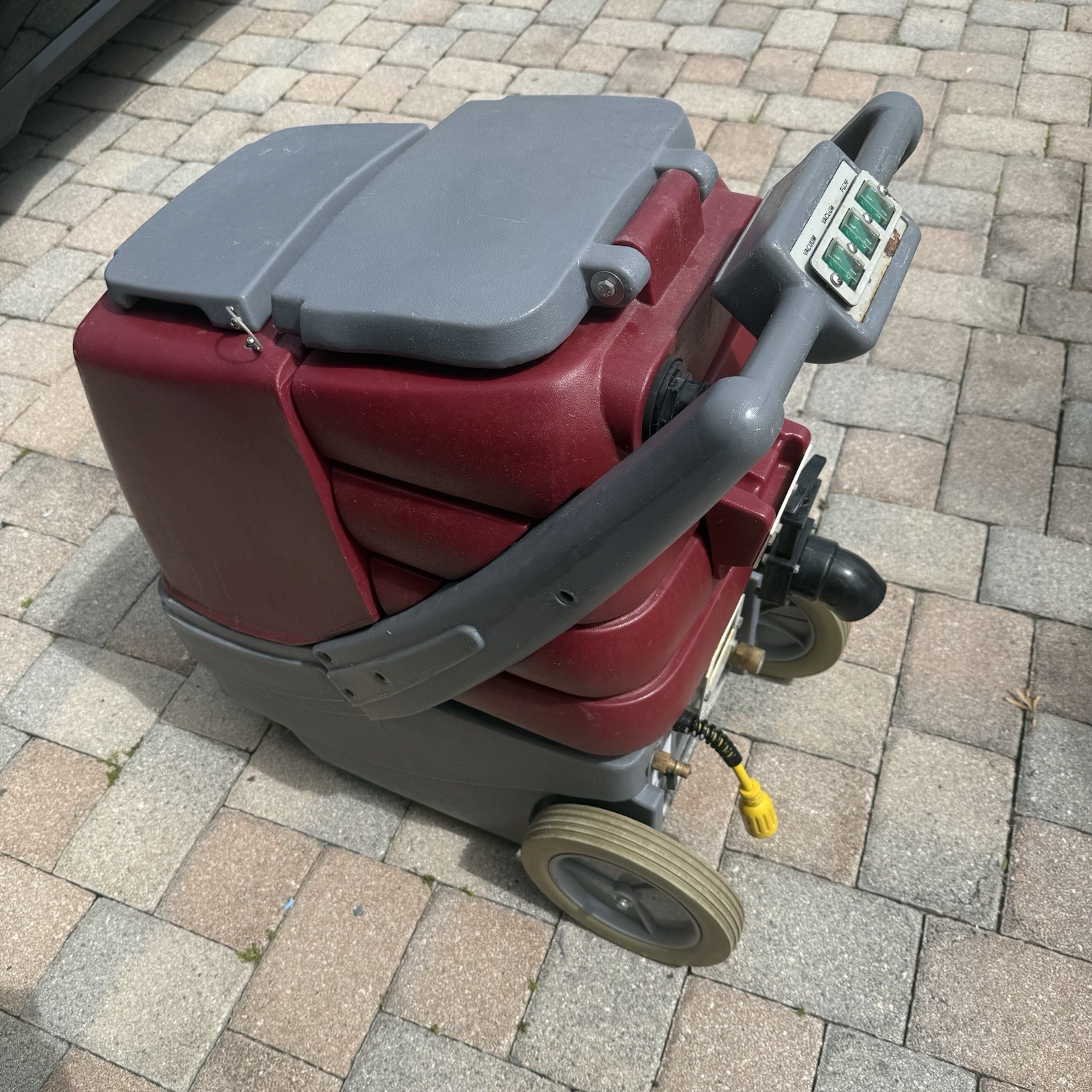 MINUTEMAN - RC100 - Carpet Extractor - RUSH Series