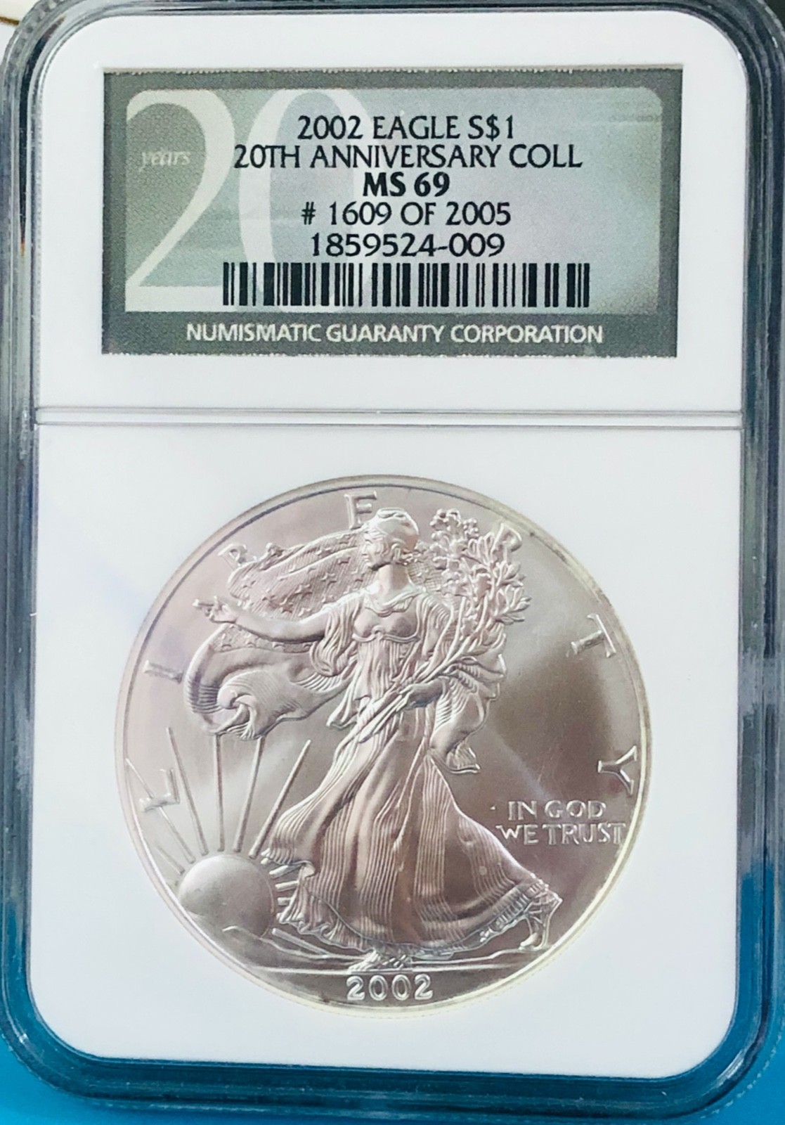 **2002 EAGLE $1 ONE SILVER DOLLAR MS69 #1609 OF 2005 STRUK**