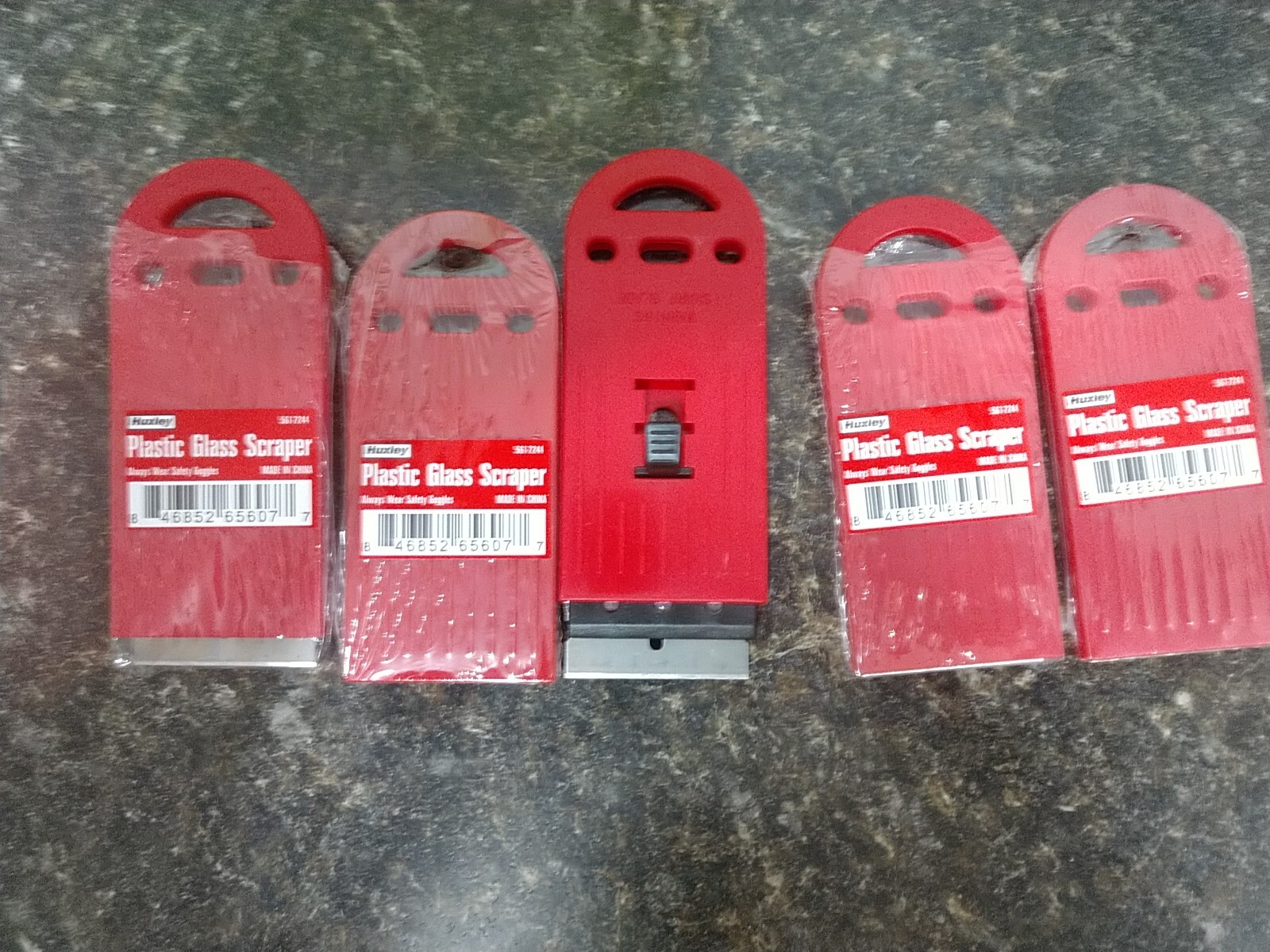 Lot of 5 Plastic glass scrapers 561-7244 YOU GET ALL 5 SCRAPERS PICTURED(LY-15)