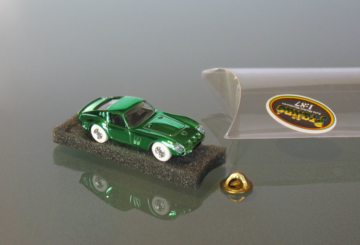 █► Ferrari 250 GTO Green Chrome Pin Badge Praline Bijou #98266 H0 1:87 Original Packaging