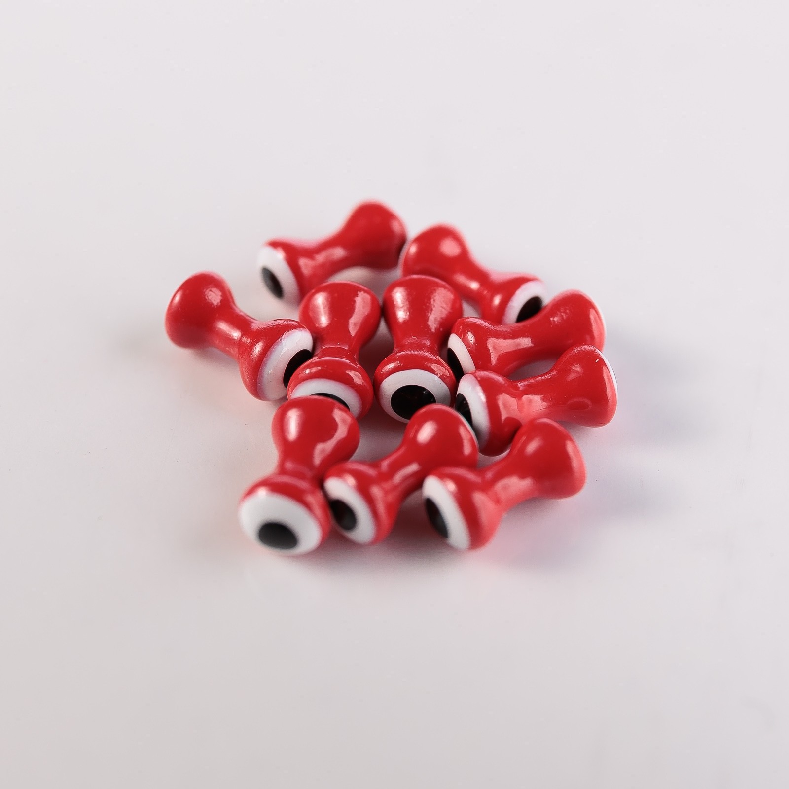 Hareline Double Pupil Lead Eyes - Red/White/Black - XS Small Medium Large