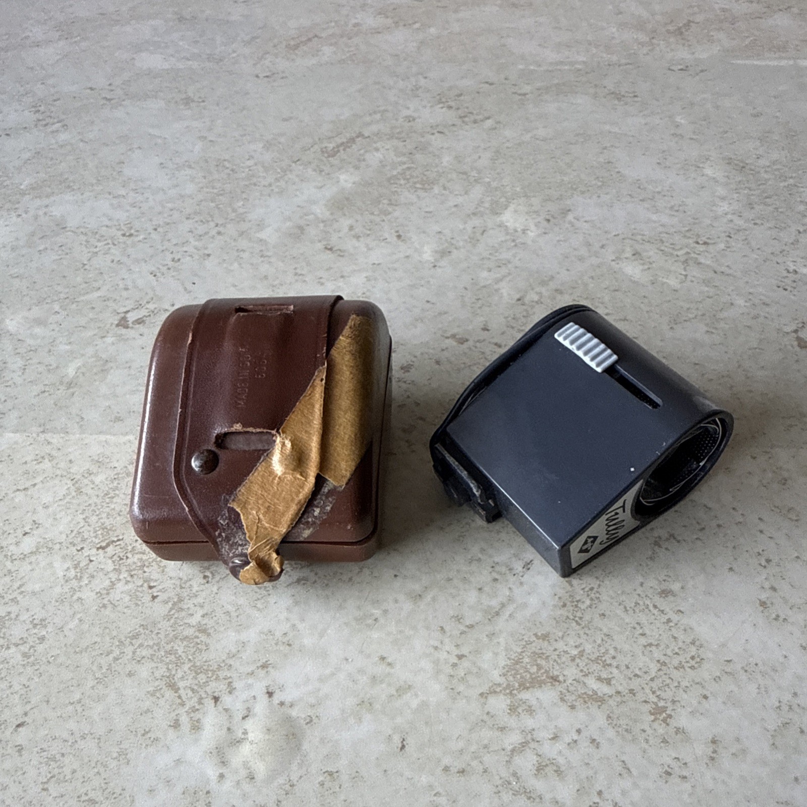 Vintage Agfa Tully Camera Fan Flash Untested