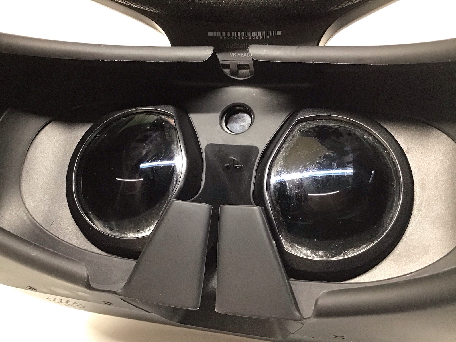 Sony PlayStation 4 PS4 Virtual Reality VR Headset Bundle White CUH-ZVR1 READ