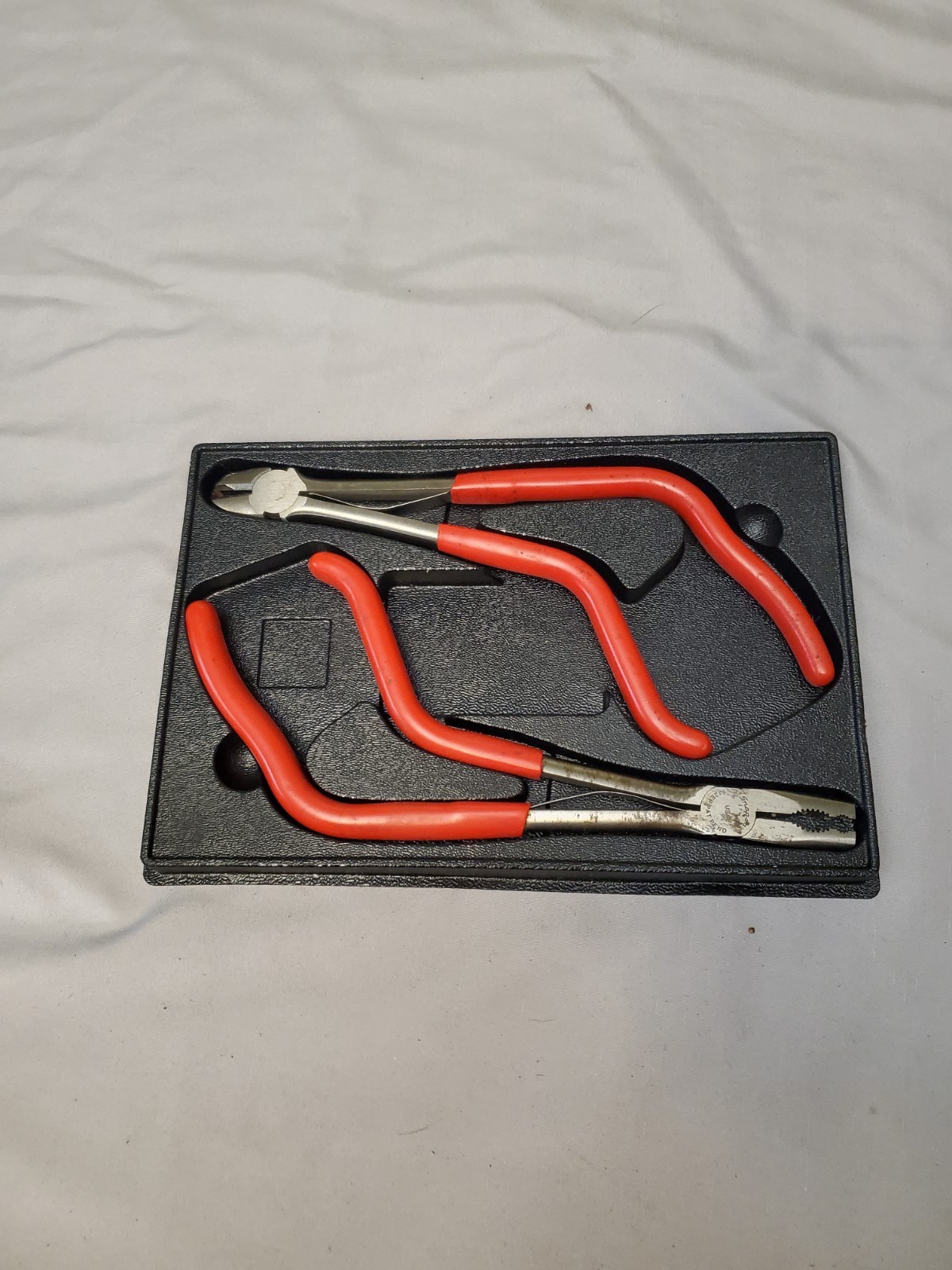 Vintage Snap On Tools USA New Red 10"  Needle Nose Pliers And Cutters Set