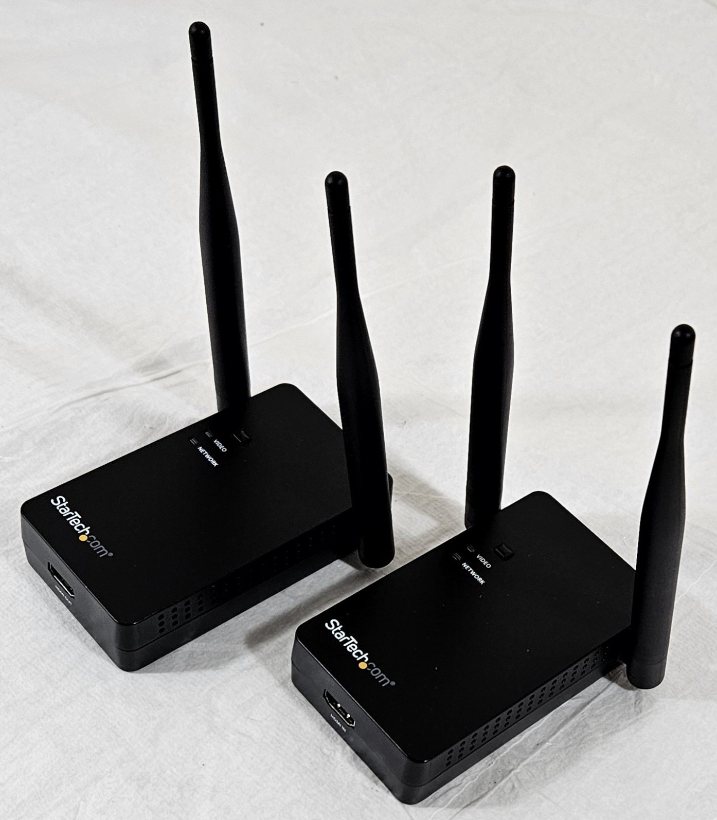 StarTech ST121WHDLR - HDMI Wireless Transmitter and Receiver Kit -656 ft. Range