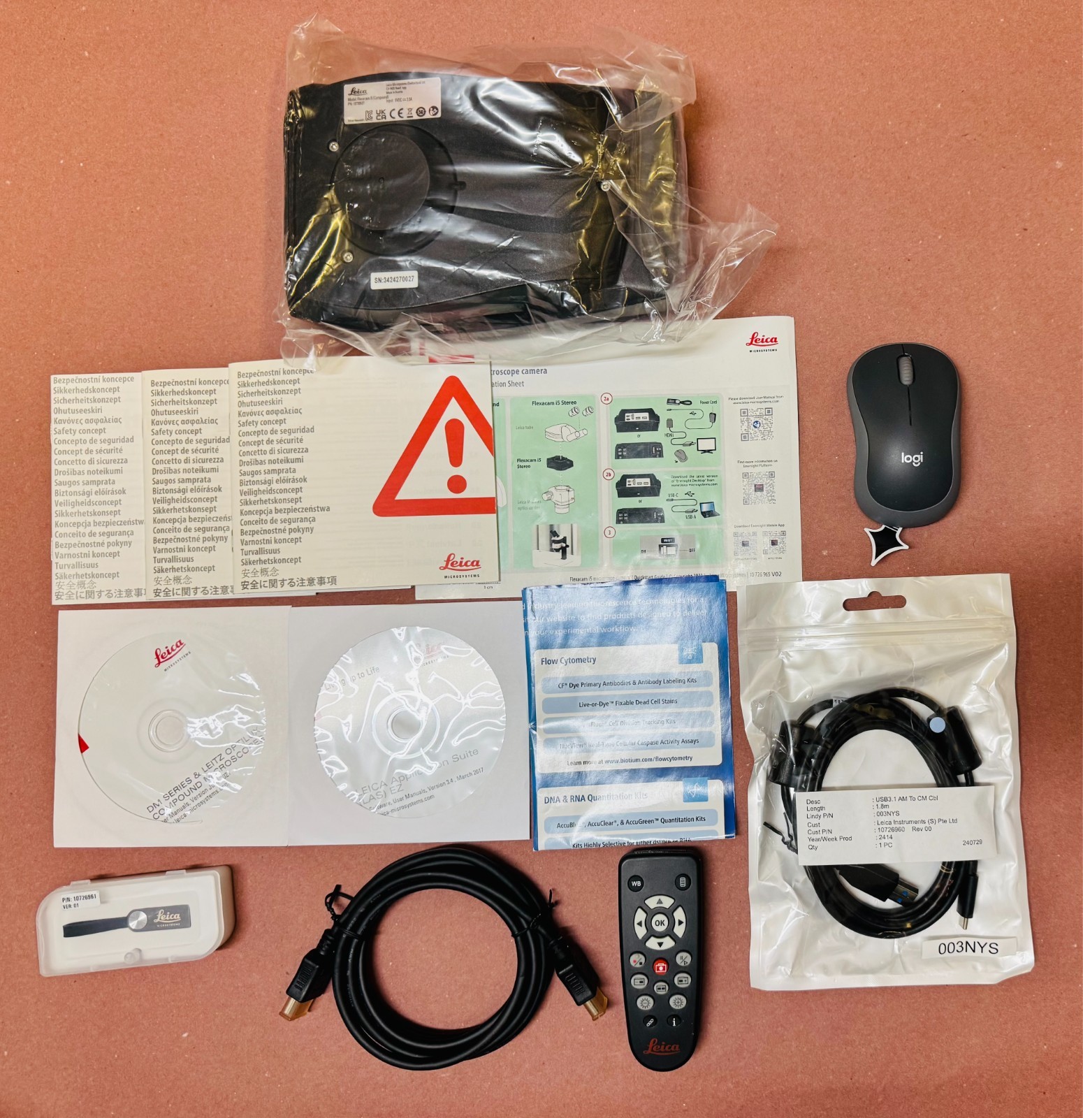 Leica 12730537 Flexacam i5 (Compound) Digital Microscope Camera & Accessories