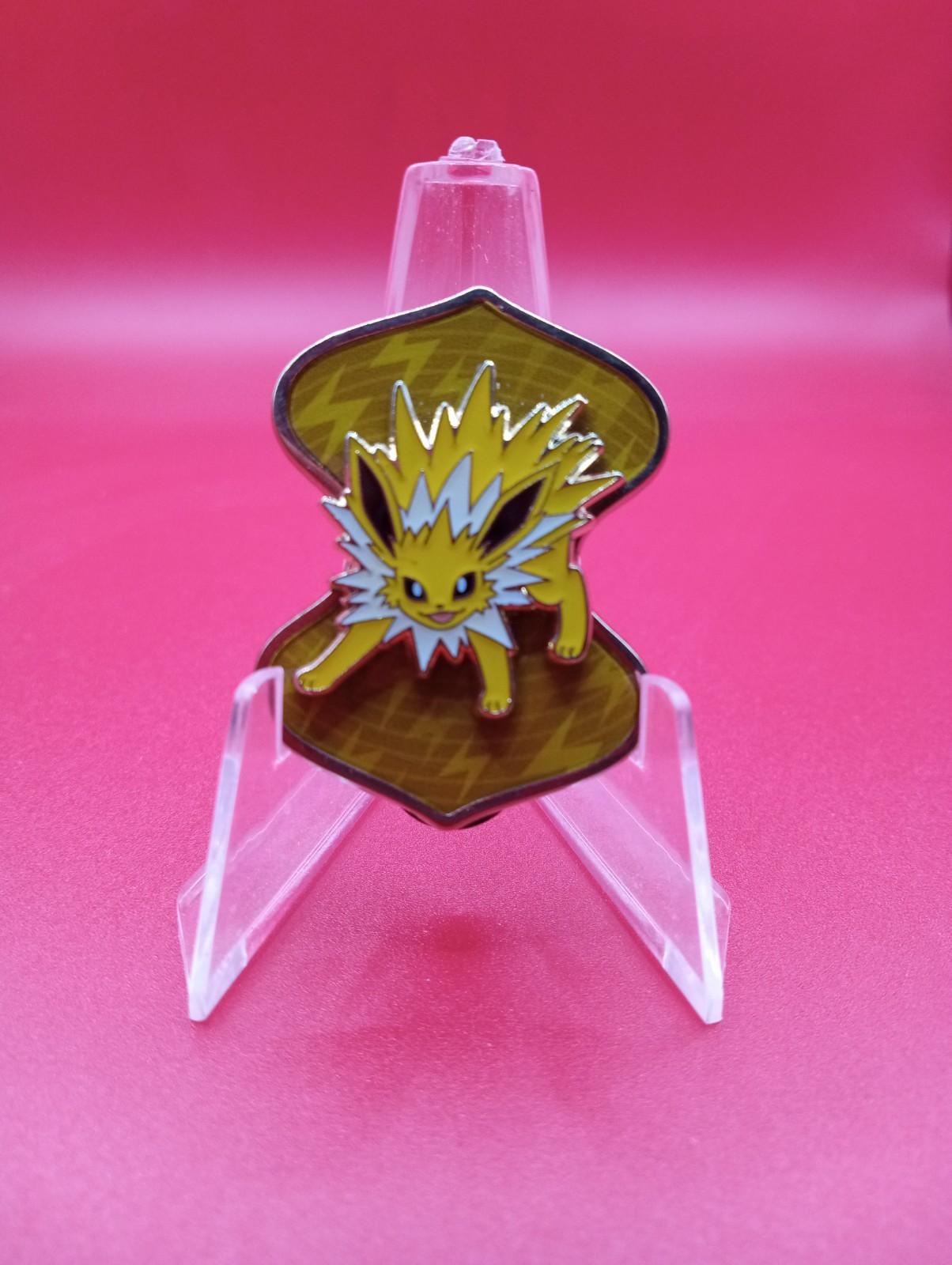 Pokemon Eeveelution Premium Collection Jolteon Pin