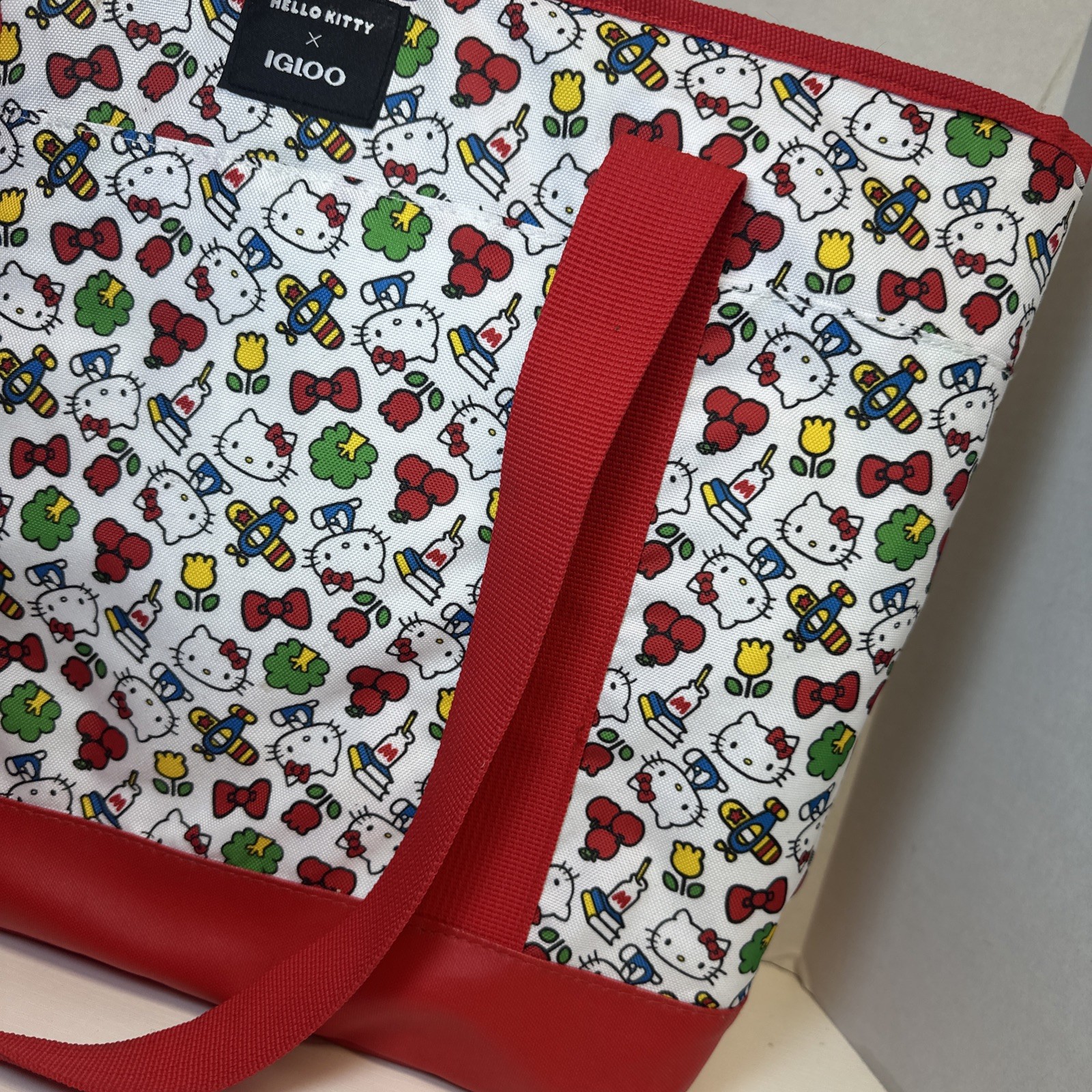 Hello Kitty x Igloo Tote Bag Cooler Limited Edition