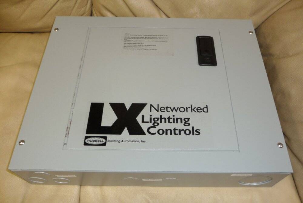 Hubbell LXEN8S LX Enclosure Only New