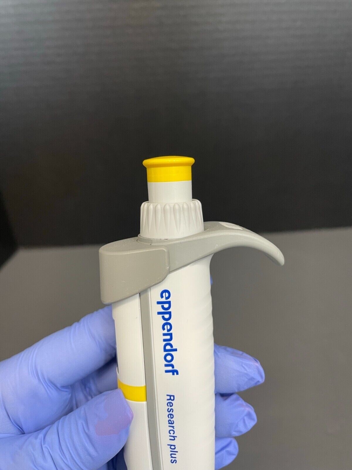 Eppendorf Research Plus Pipette Single Channel 20 ul Adjustable