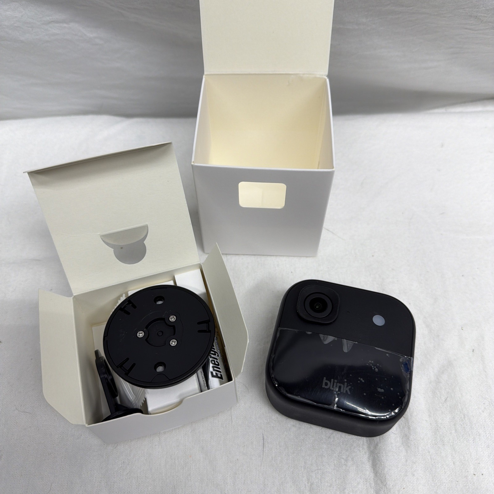 Blink Outdoor 2K+ Wireless Smart Security Camera, 2K Video Resolution,