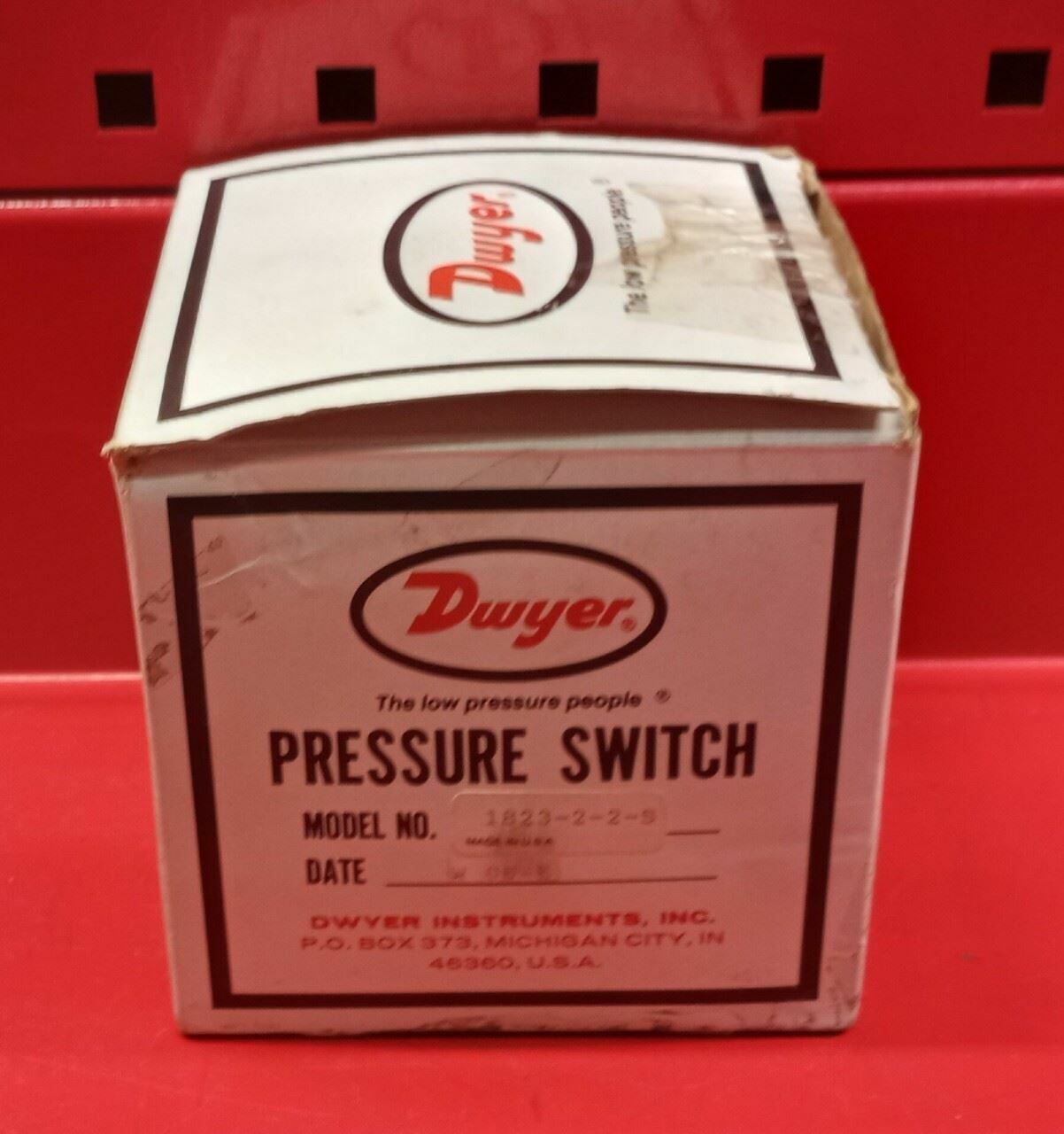 Dwyer 1823-2-2-S Pressure Switch