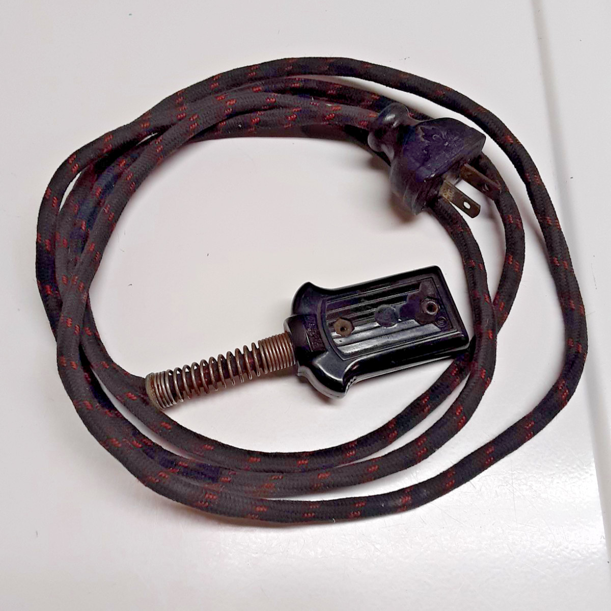 Vintage Power Appliance Cloth Covered Cord 10A-125V 5A-250V 6 ft Excellent