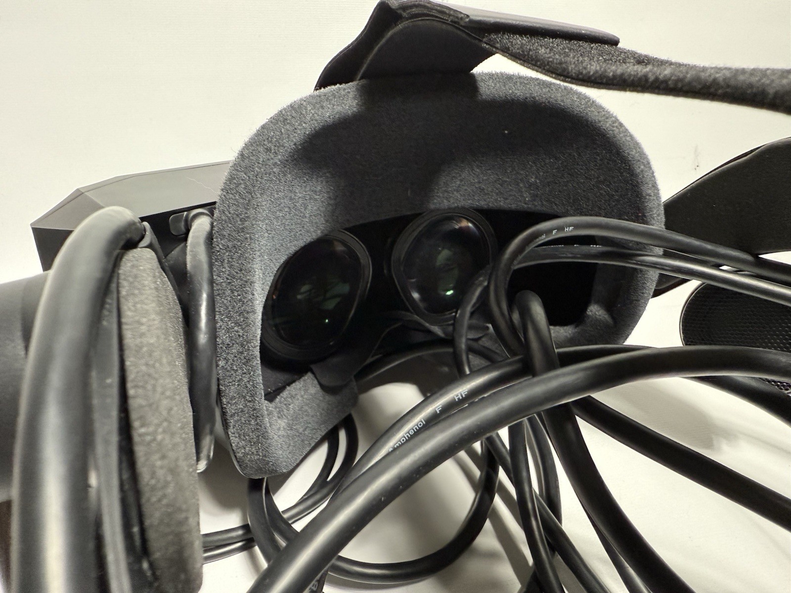 Pimax Crystal Light VR Headset with 2 Controllers