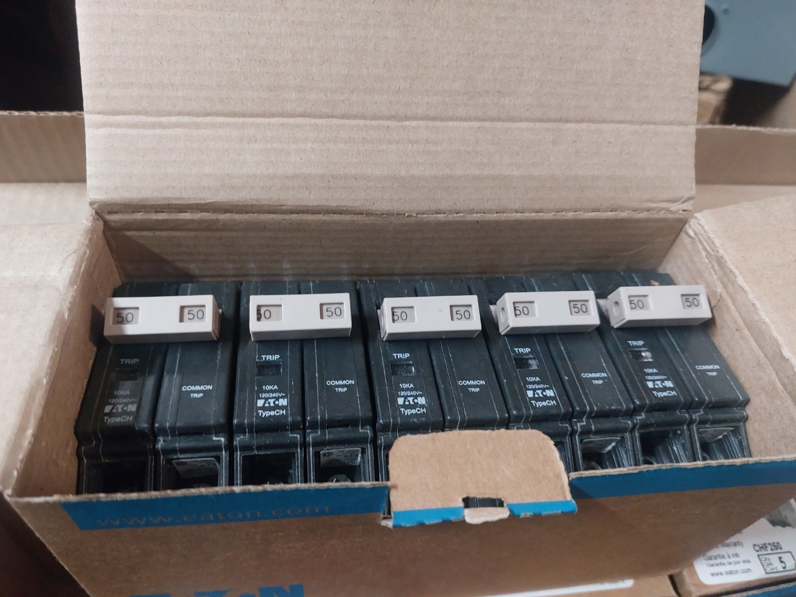 LOT OF 5 EATON CHF250 CH250 50-AMP CIRCUIT 2POLE BREAKER CUTLER HAMMER NEW STYLE