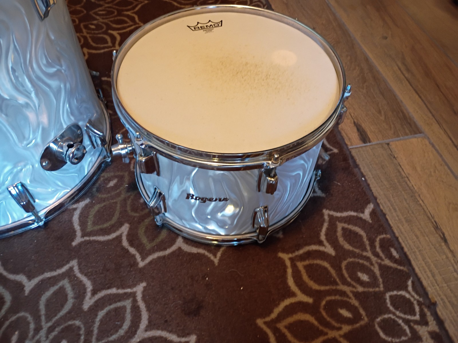Rare Vtg 1972 Rogers A 6828 Jazz Bop 3pce Drums Drum Set Kit White Marine Pearl