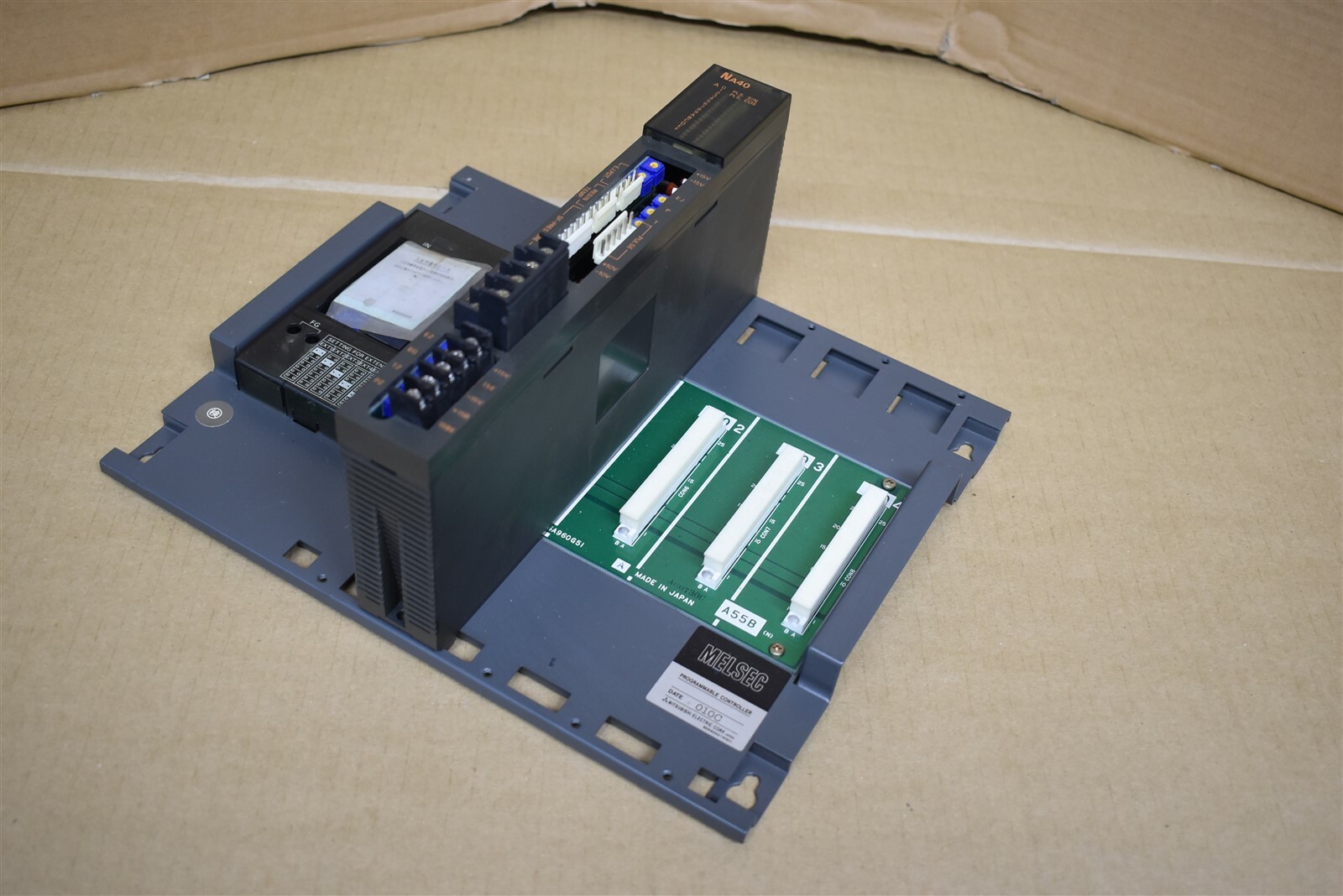 Mitsubishi Electric MELSEC Programmable Controller NA40 w Backpane