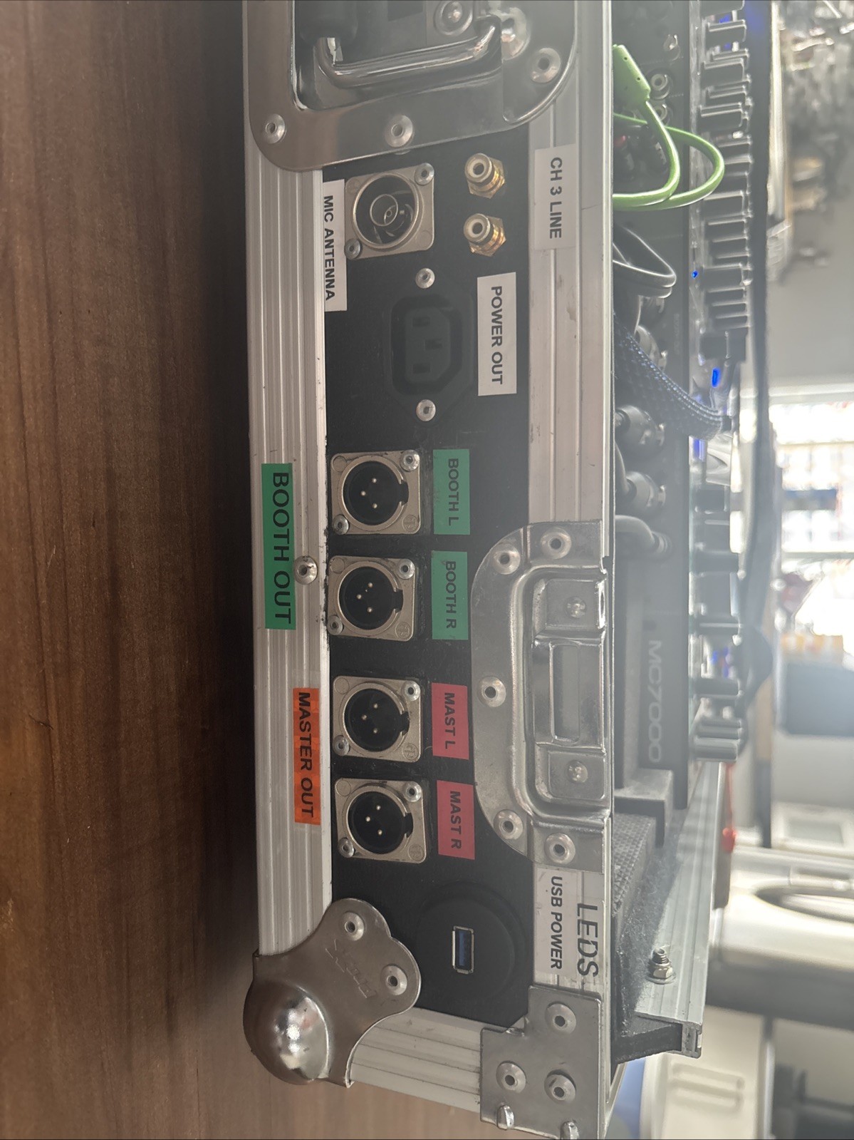 Denon MC7000 4-Channel DJ Controller Digital Mixer Dual USB PRO X FLIGHT Case