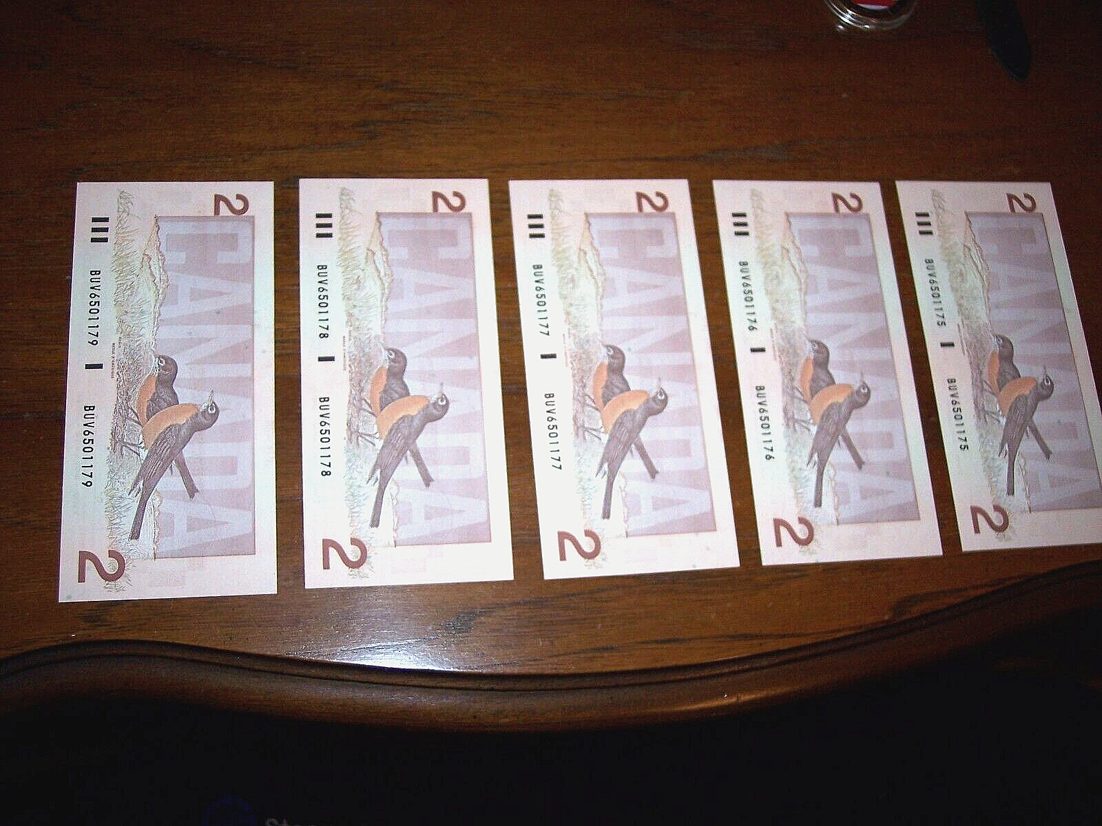 5 Consecutive $2 Bill Canadian Banknote Queen Elizabeth 1986 Banknote Two Dollar