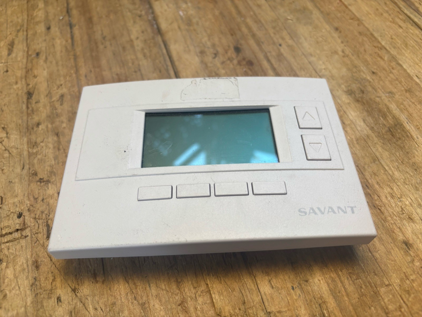 Savant Model SST-W100-00 Thermostat (White)