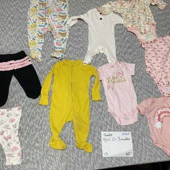 Baby girl bundle 0-3 months. SKU-A967
