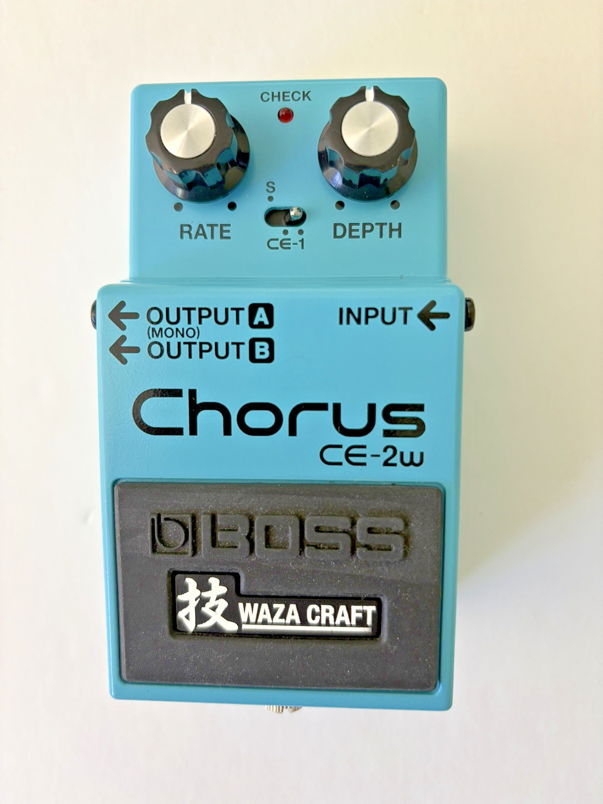 Boss CE-2W Waza Craft Chorus Pedal MIJ