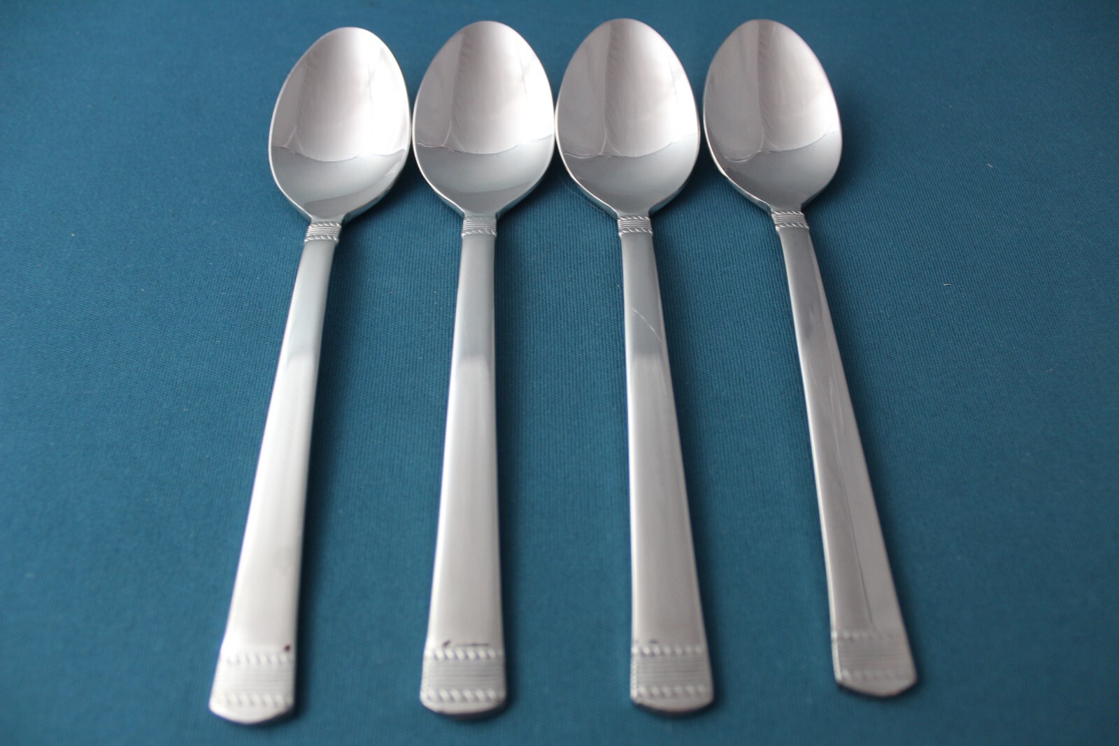 Wallace COIN EDGE Teaspoons (Set of 4) 18/10 Stainless 6 3/8"