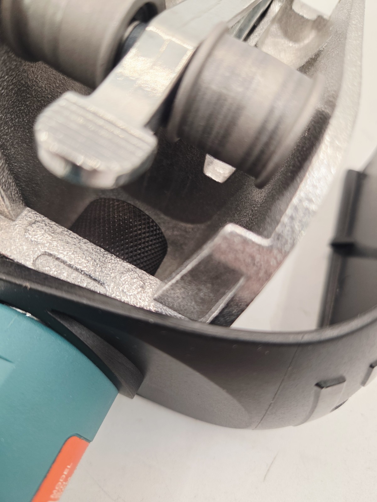 Dynabrade Dynafile 14000 Straight Line Abrasive Belt Tool