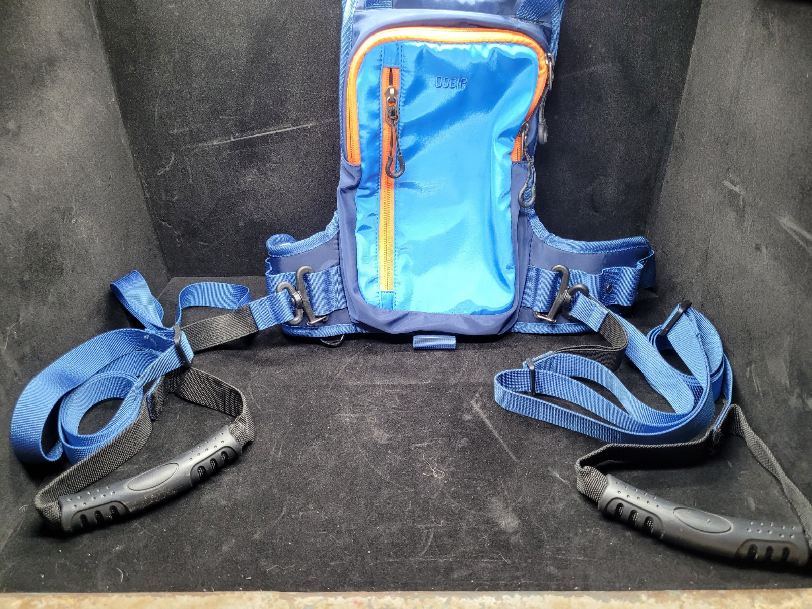 Ski & Snowboard Training Harness for Kids - 2 Guiding Straps to Steer & Control
