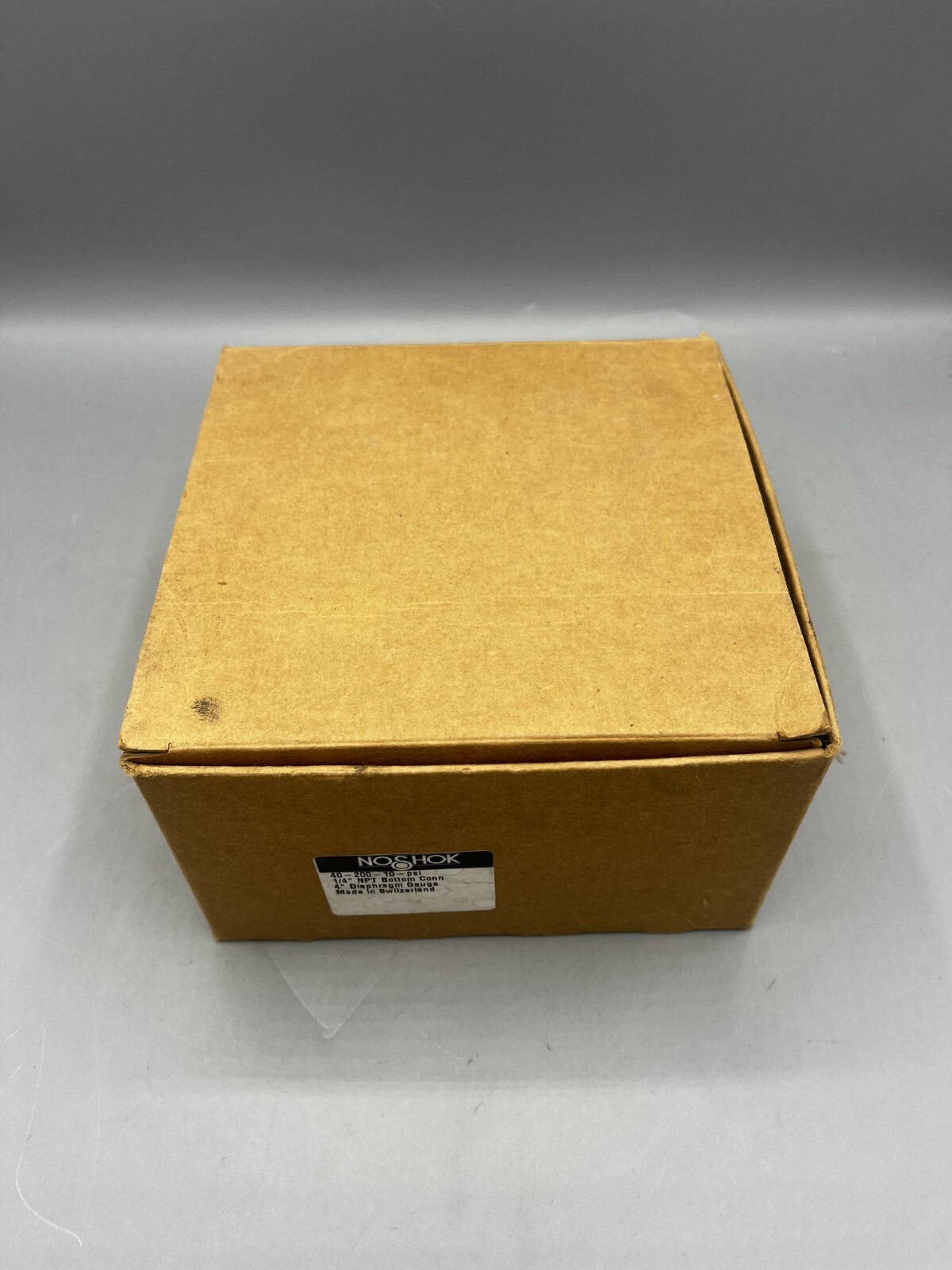 NoShok 40-200-10 PSI 4" Diaphram Gauge 1/4" NPT  Bottom Conn NEW In Box